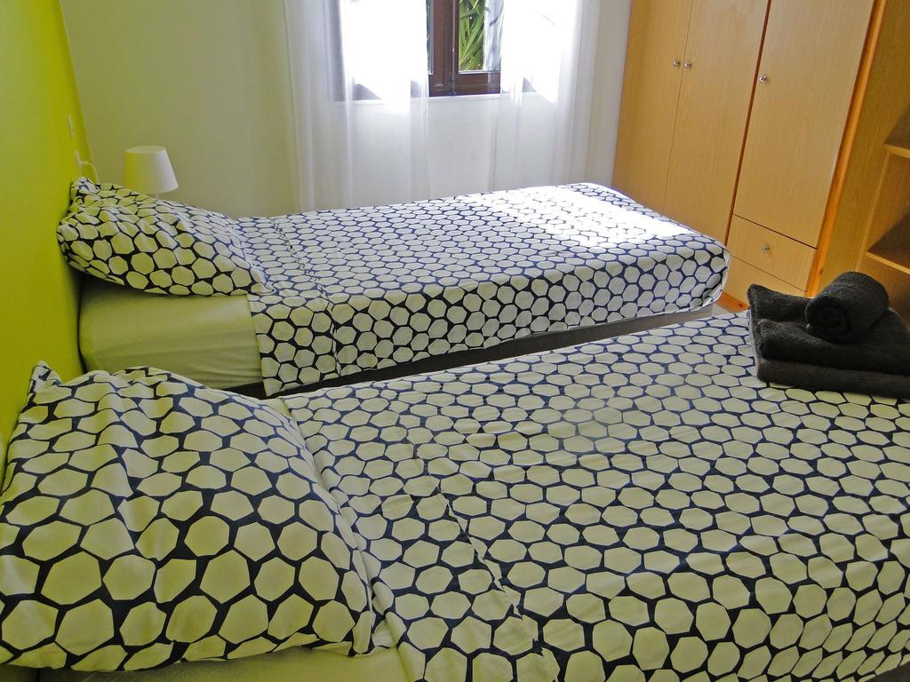 Bungalow Gialova Buitenkant foto