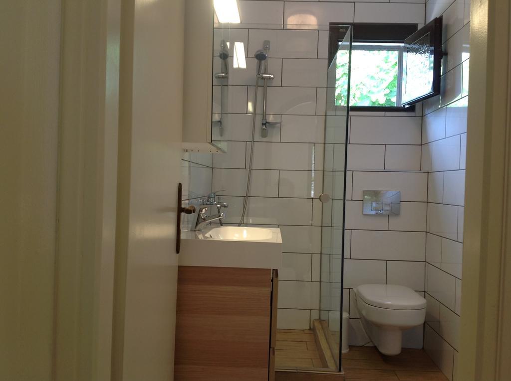 Bungalow Gialova Buitenkant foto